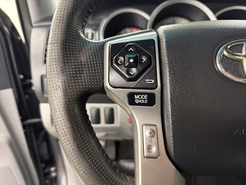 Used 2014 Toyota Tacoma PreRunner image 18