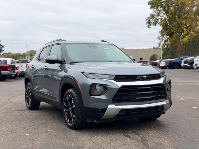 Used 2021 Chevrolet TrailBlazer LT w/ Convenience Package AWD/4WD image 4