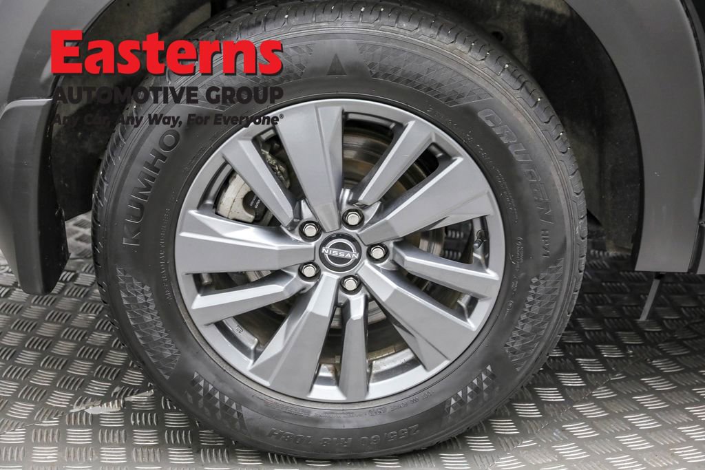 Used 2024 Nissan Pathfinder S image 31