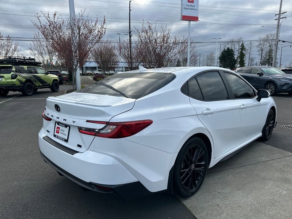 Certified 2025 Toyota Camry SE image 5