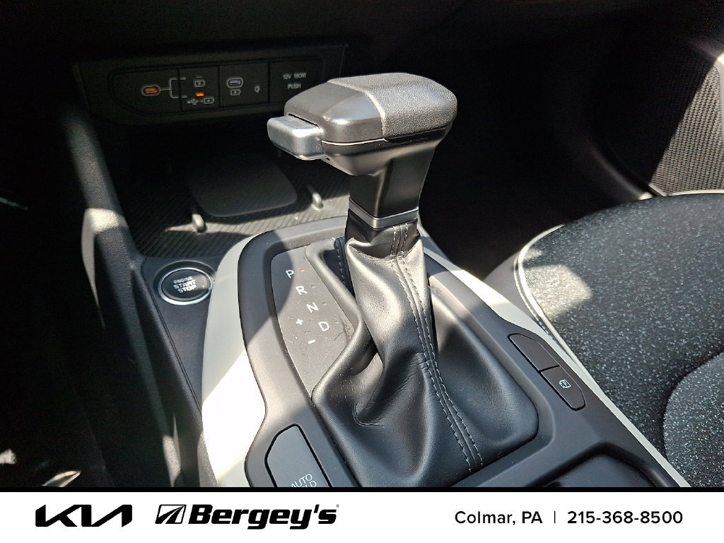 Certified 2025 Kia K4 GT-Line Turbo FWD image 17