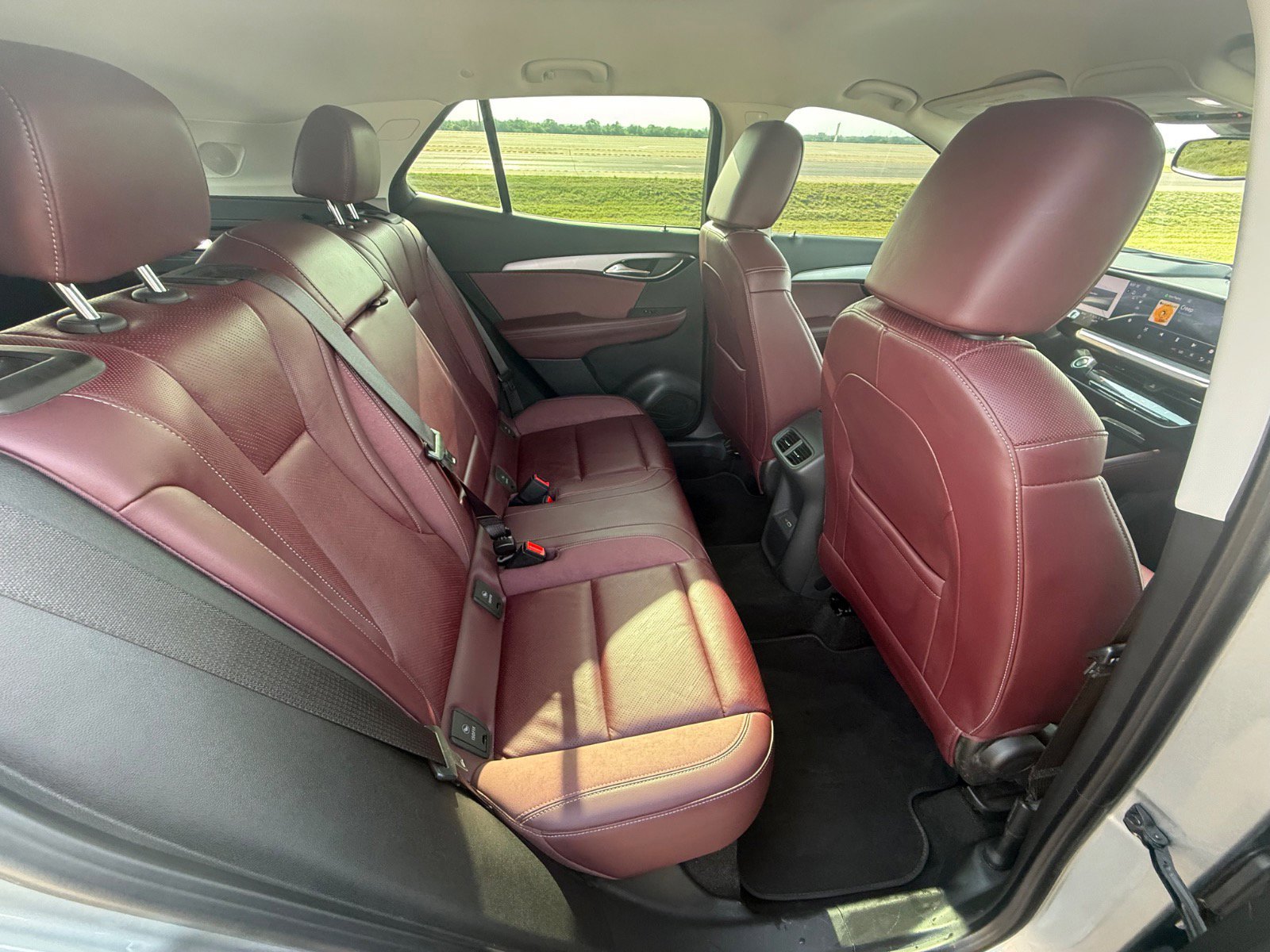 Used 2025 Buick Envision Sport Touring AWD/4WD image 16