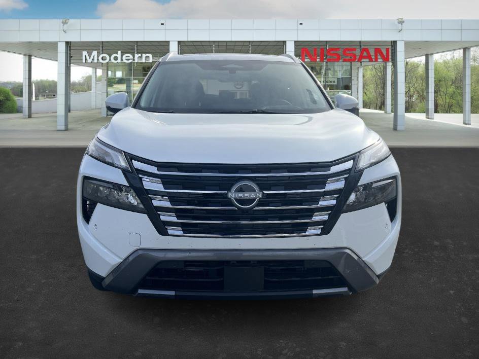 Certified 2025 Nissan Rogue SL w/ Tech Package image 2