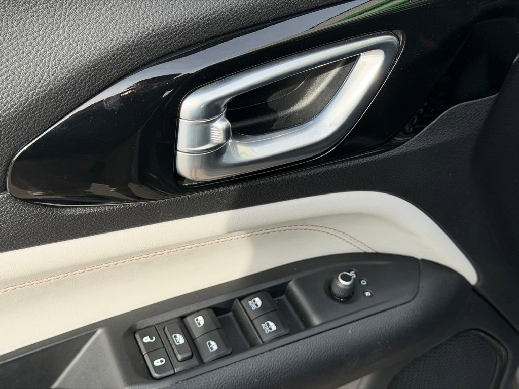 Used 2022 Jeep Compass Limited w/ Sun and Sound Group image 24