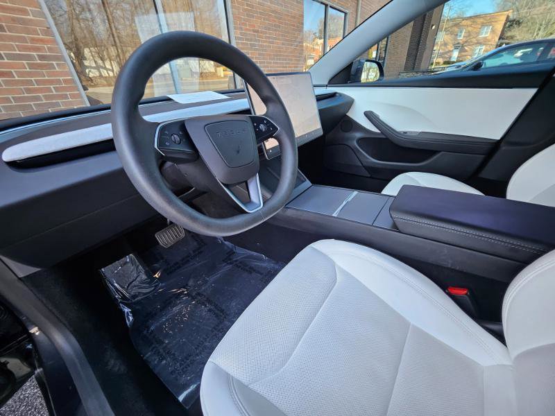 Used 2024 Tesla Model 3 Long Range image 37