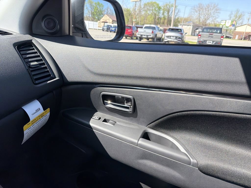 New 2026 Mitsubishi Outlander Sport LE AWD/4WD image 22