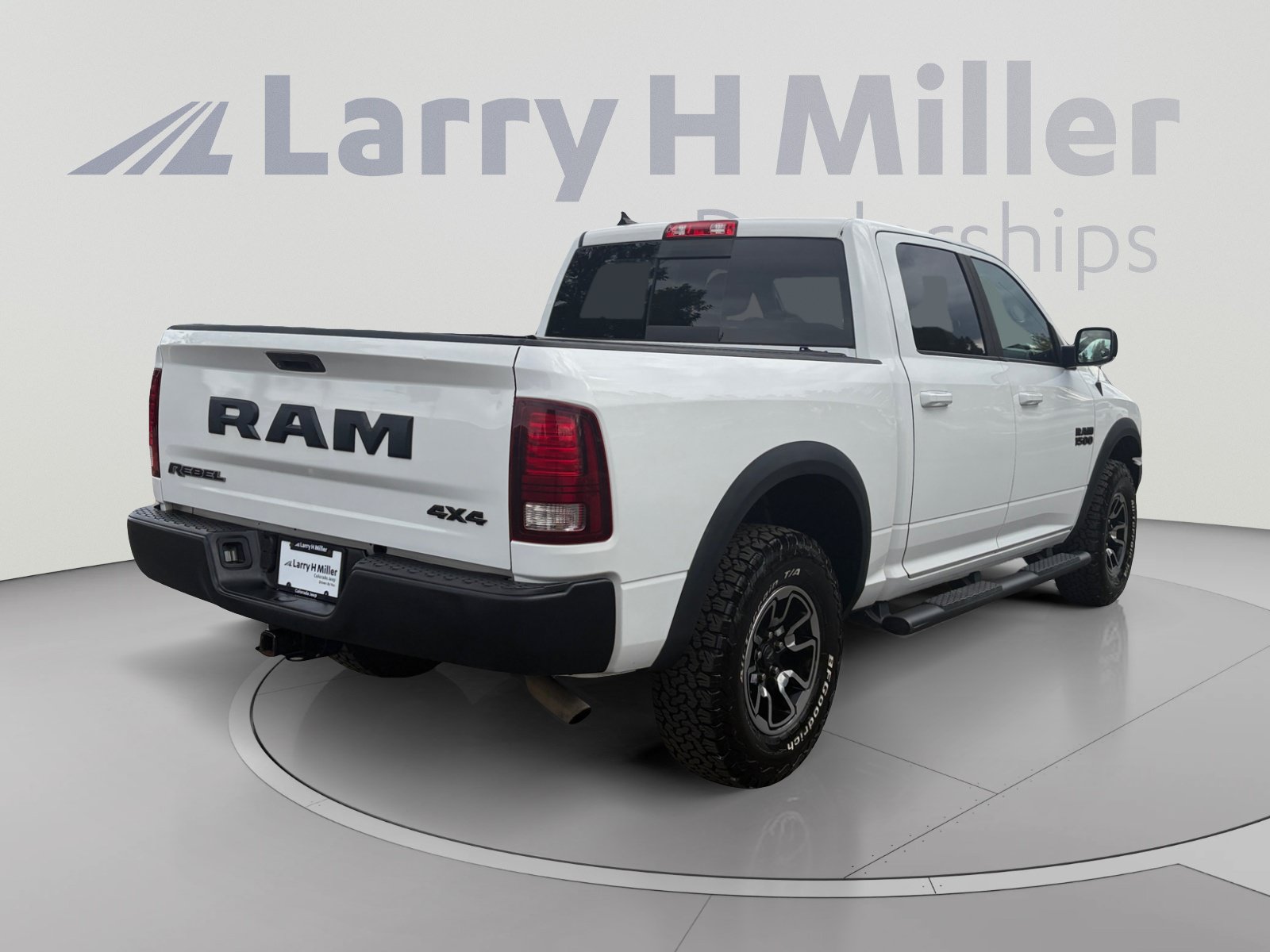 Used 2016 RAM 1500 Rebel w/ Luxury Group AWD/4WD image 5
