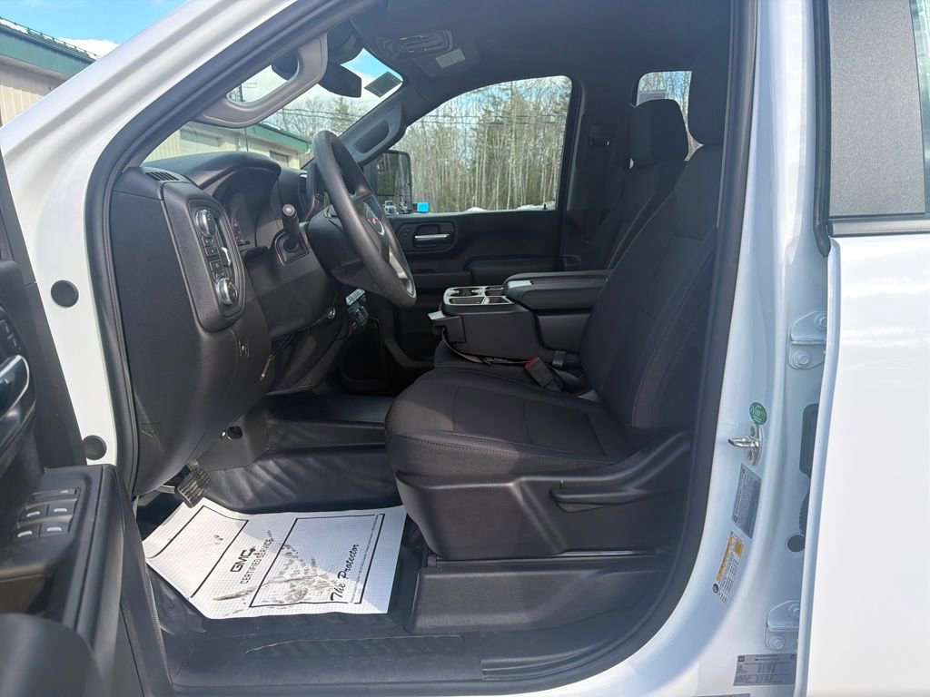 New 2026 GMC Sierra 2500 Pro w/ X31 Off-Road Package image 9