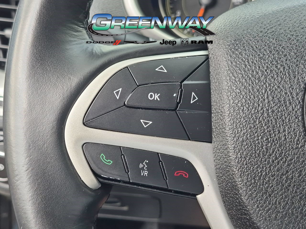 Used 2016 Jeep Cherokee Trailhawk w/ Leather Interior Group AWD/4WD image 26