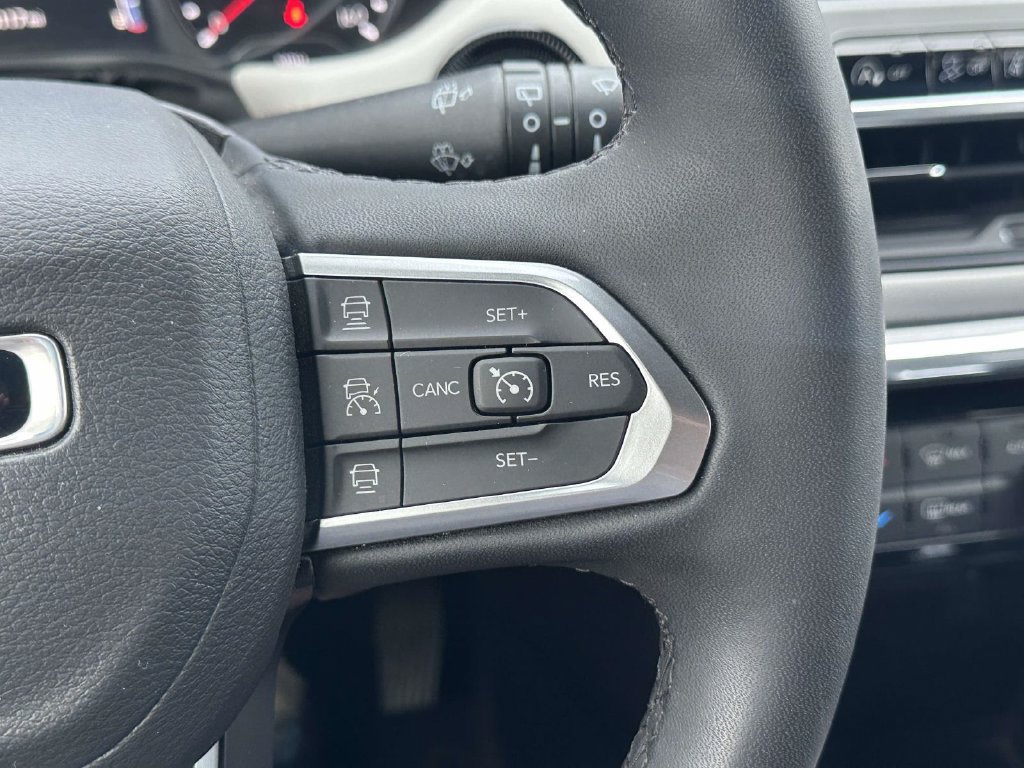 Used 2024 Jeep Compass Limited AWD/4WD image 23