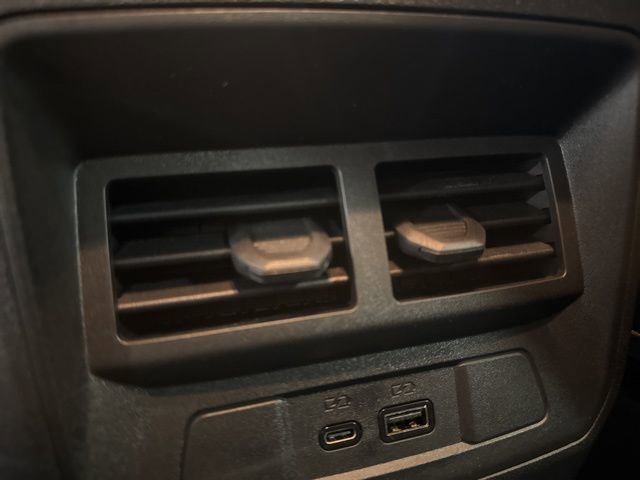Used 2024 Chevrolet Colorado ZR2 w/ ZR2 Convenience Package III image 32