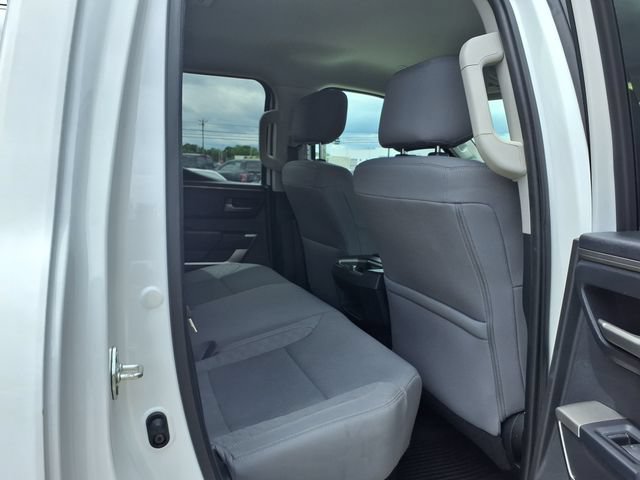 Used 2022 Toyota Tundra SR5 w/ SR5 Convenience Package RWD image 19