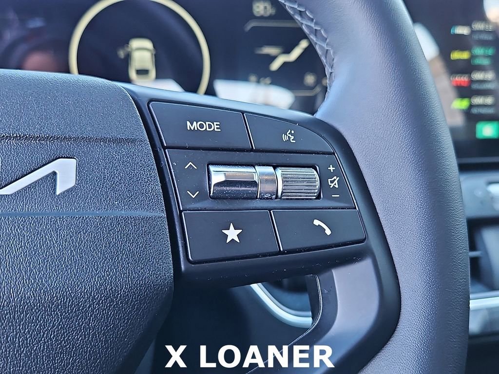 Certified 2025 Kia K4 EX image 25