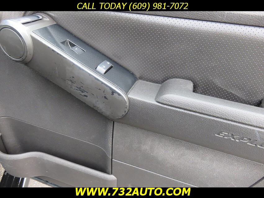 Used 2010 Ford Explorer XLT image 34