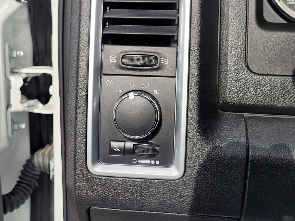 Used 2024 RAM 1500 Classic SLT image 24