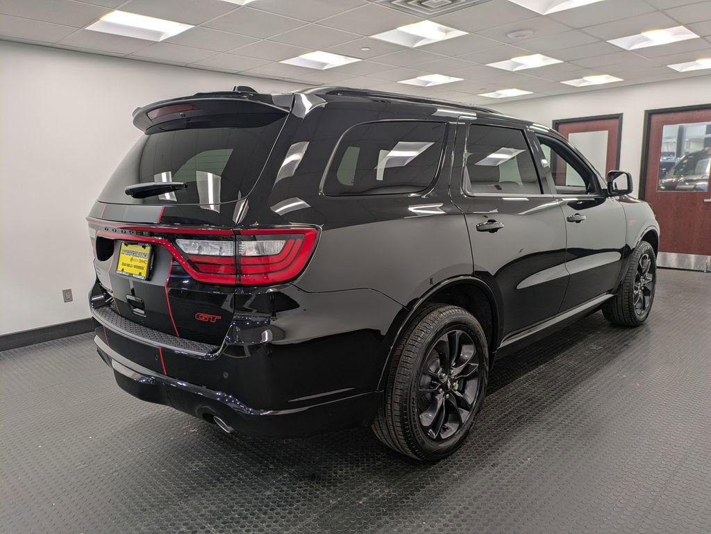 Used 2025 Dodge Durango GT image 4