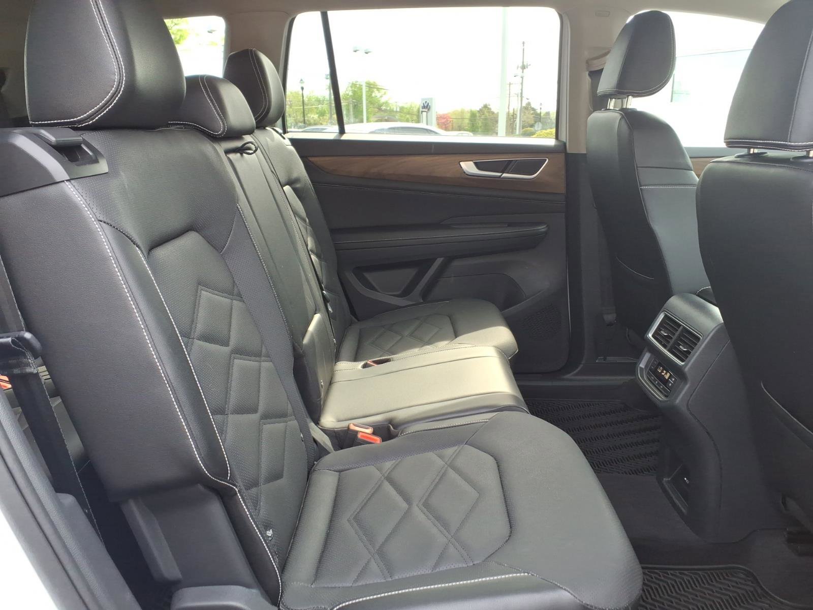 Certified 2024 Volkswagen Atlas SE AWD/4WD image 12