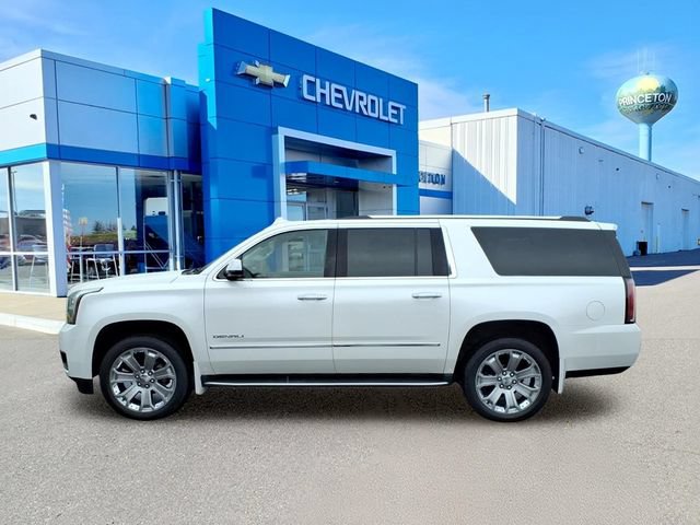 Used 2018 GMC Yukon XL Denali w/ Open Road Package AWD/4WD image 7