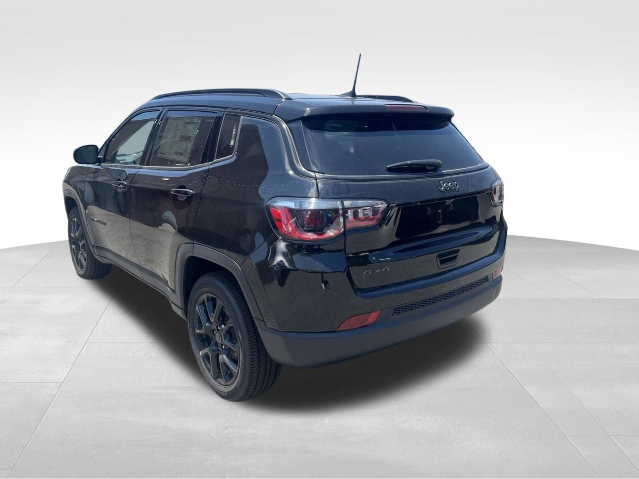 New 2026 Jeep Compass Latitude AWD/4WD image 3