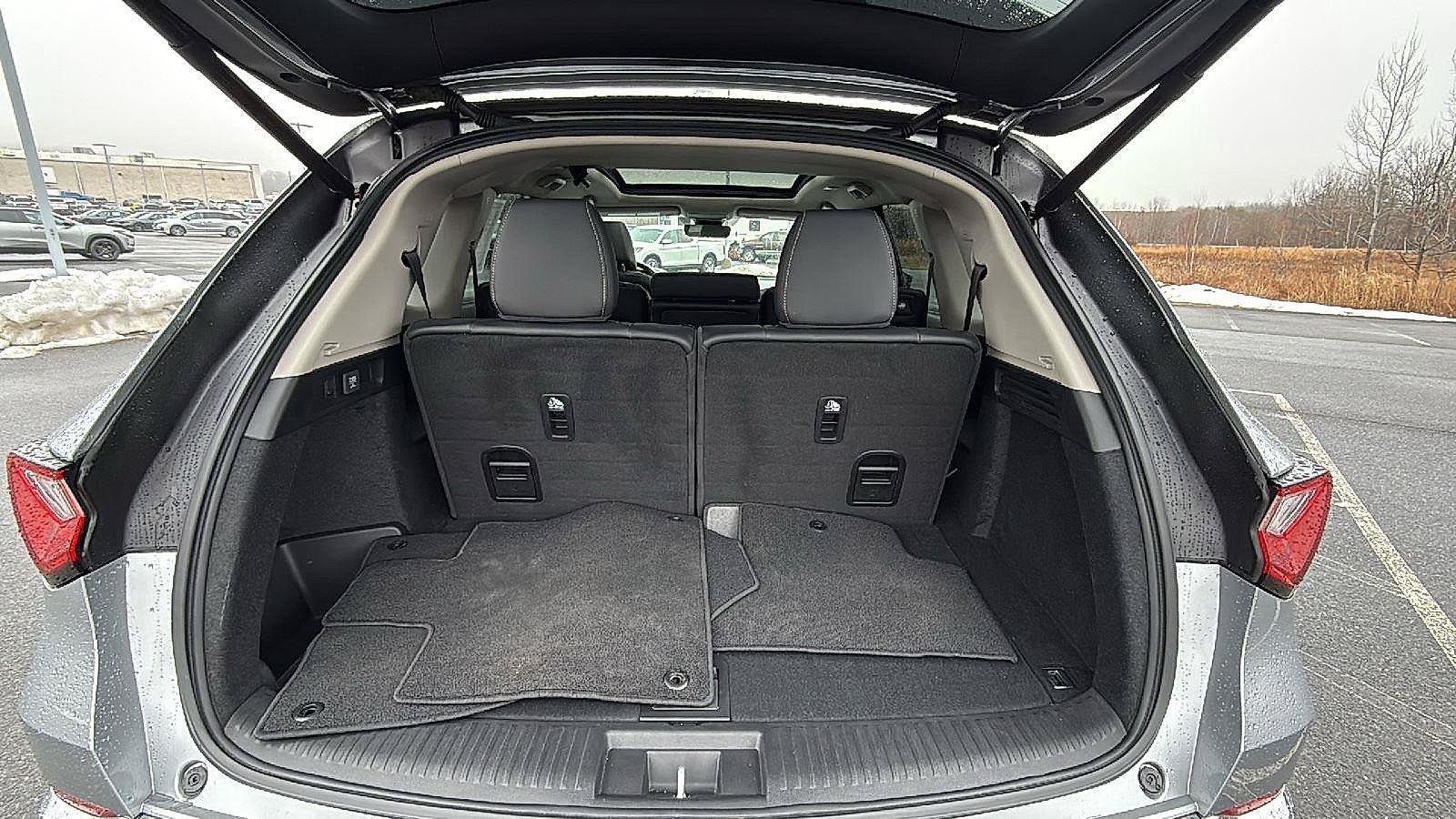 Used 2023 Acura MDX w/ Technology Package AWD/4WD image 22