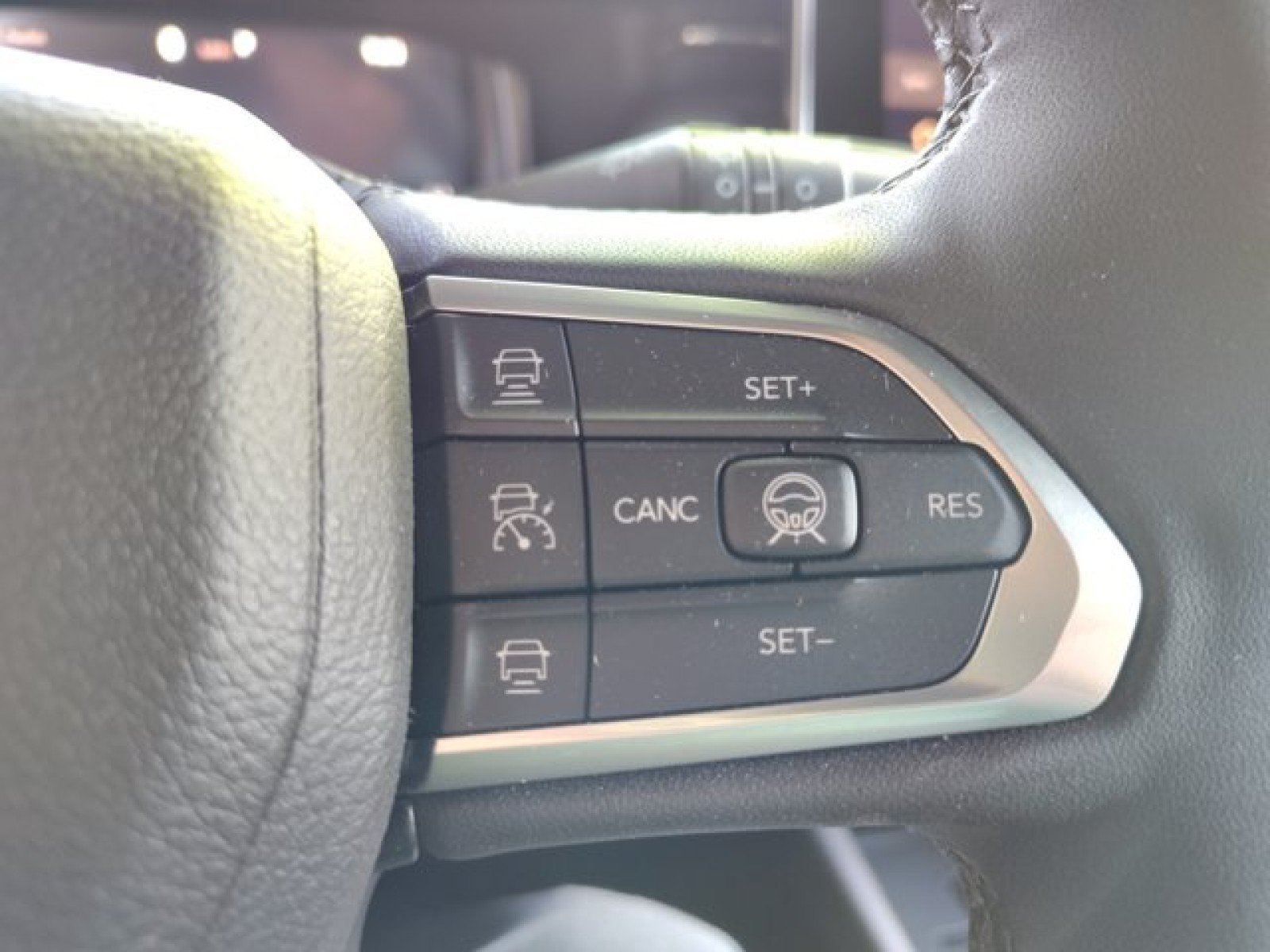 Used 2023 Jeep Compass High Altitude w/ Driver Assist Group I AWD/4WD image 27