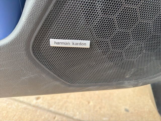 Used 2018 Subaru Outback 3.6R Limited AWD/4WD image 12