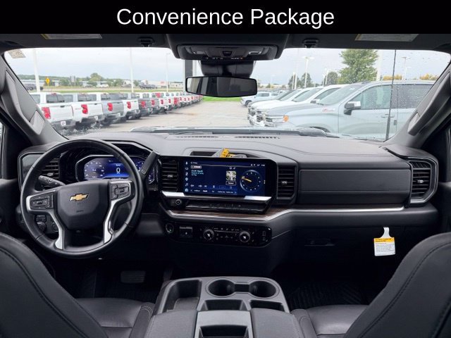 Used 2025 Chevrolet Silverado 2500 LT w/ Leather Package AWD/4WD image 7