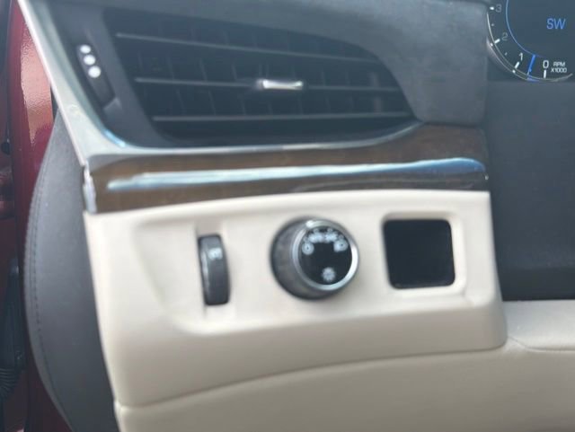 Used 2018 Cadillac Escalade ESV Luxury RWD image 18