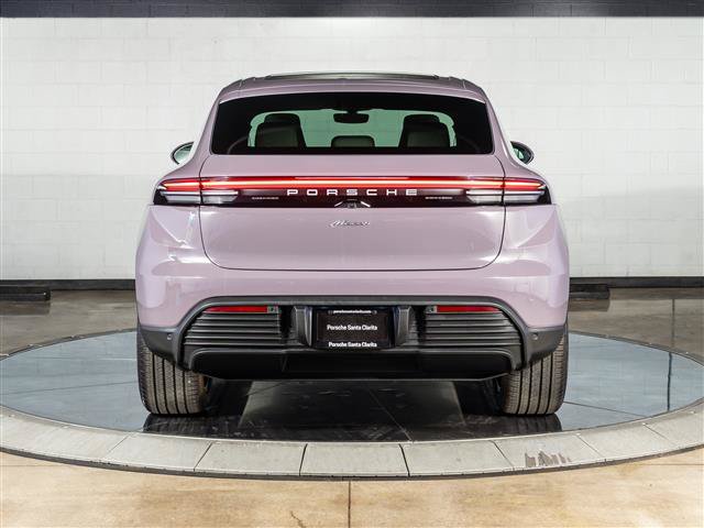 Used 2026 Porsche Macan Electric RWD image 10