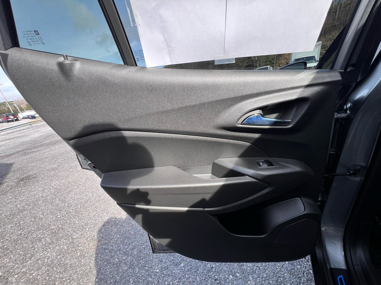 Used 2024 Chevrolet Trax LS w/ LS Convenience Package image 21