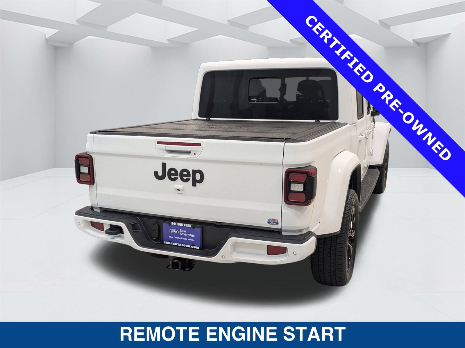 Used 2023 Jeep Gladiator Overland image 4