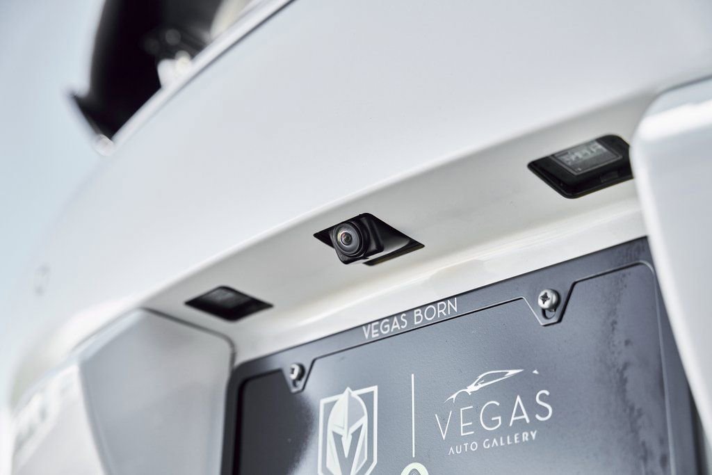 Used 2018 Mercedes-Benz AMG GT R image 19