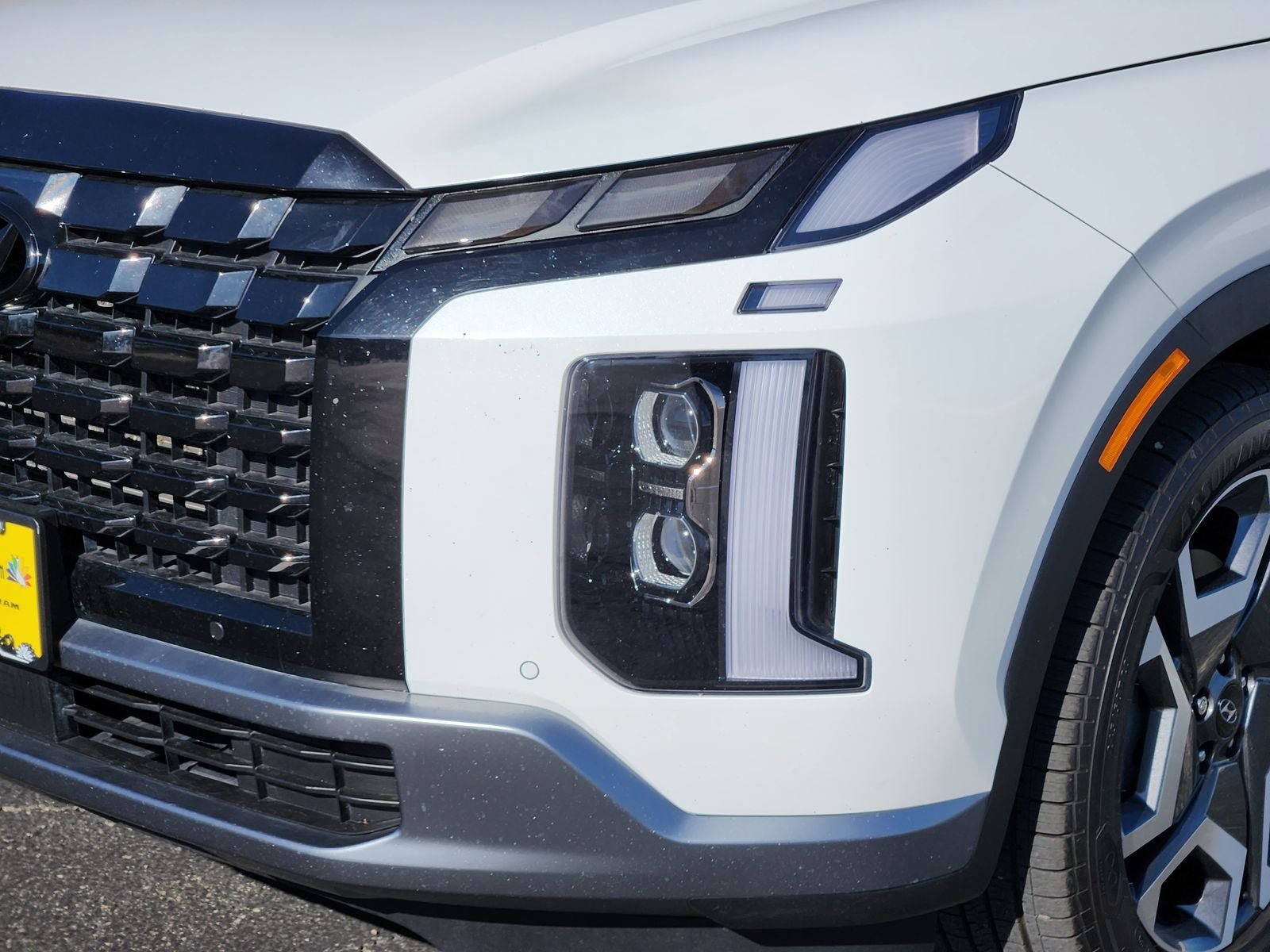 Used 2024 Hyundai Palisade Limited FWD image 8