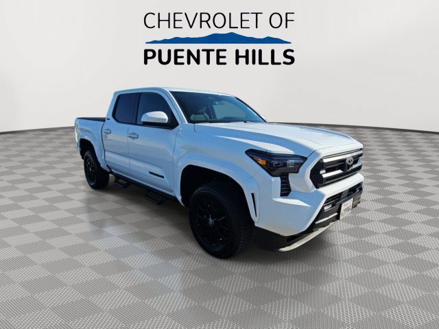 Used 2025 Toyota Tacoma SR5 RWD image 2