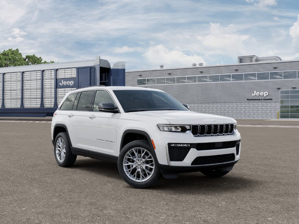 New 2027 Jeep Grand Cherokee Limited RWD image 5