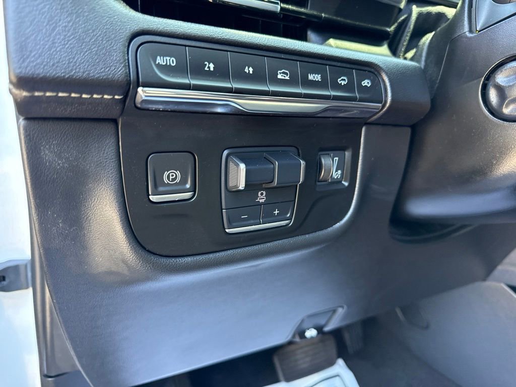 Used 2022 Cadillac Escalade Sport w/ Touring Package AWD/4WD image 16