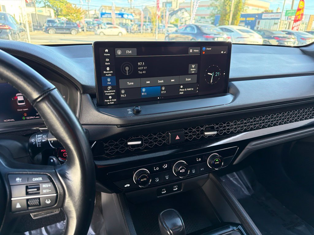 Used 2024 Honda Accord Sport image 30