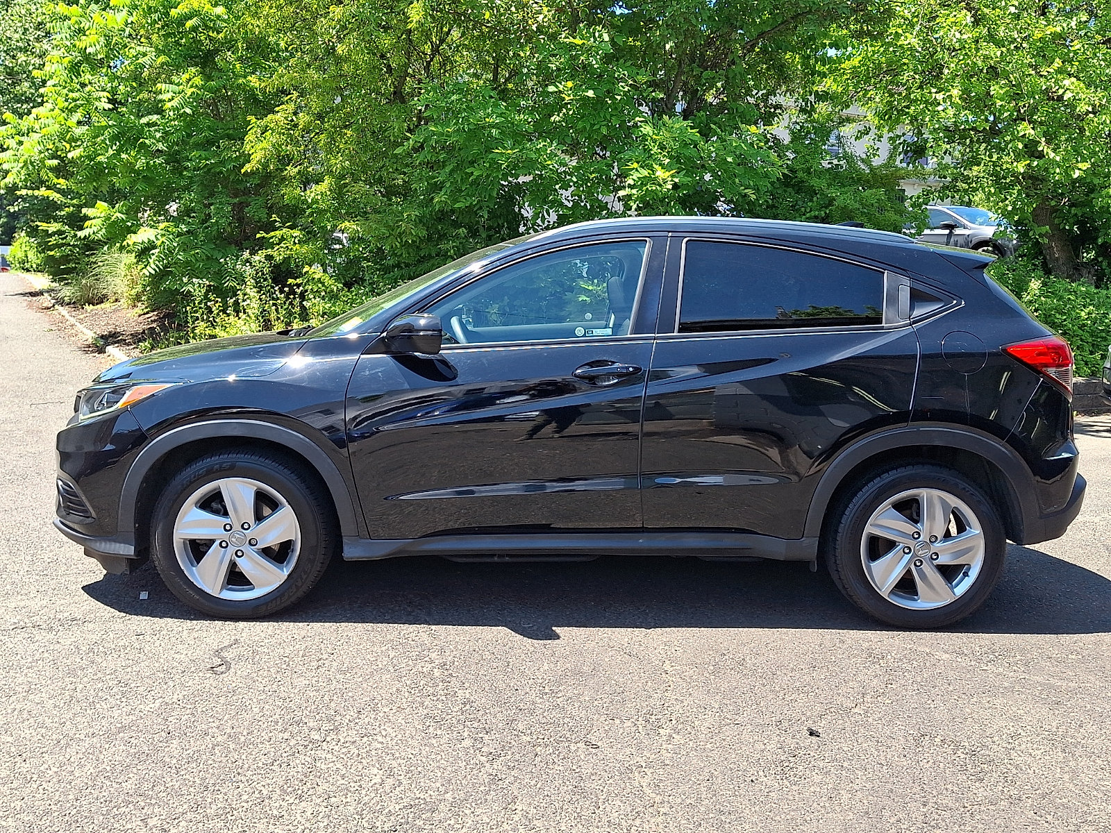Used 2019 Honda HR-V EX image 7
