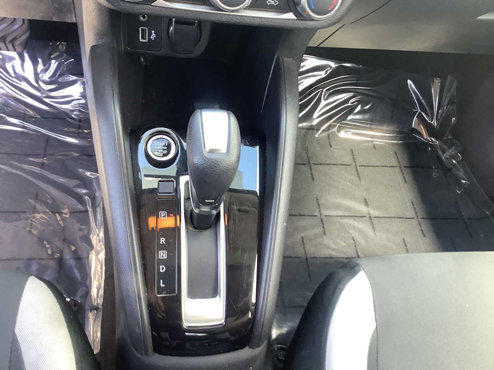 Used 2020 Nissan Versa SV FWD image 18