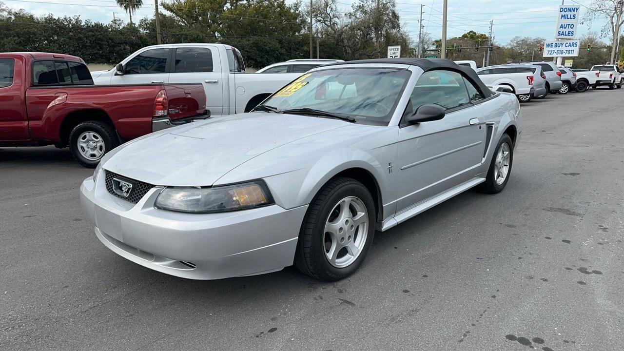 Used 2003 Ford Mustang Convertible image 16