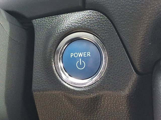 Used 2021 Toyota RAV4 XLE w/ Convenience Package image 29