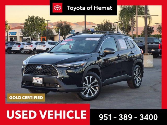 Used 2025 Toyota Corolla Cross XLE w/ Convenience Package