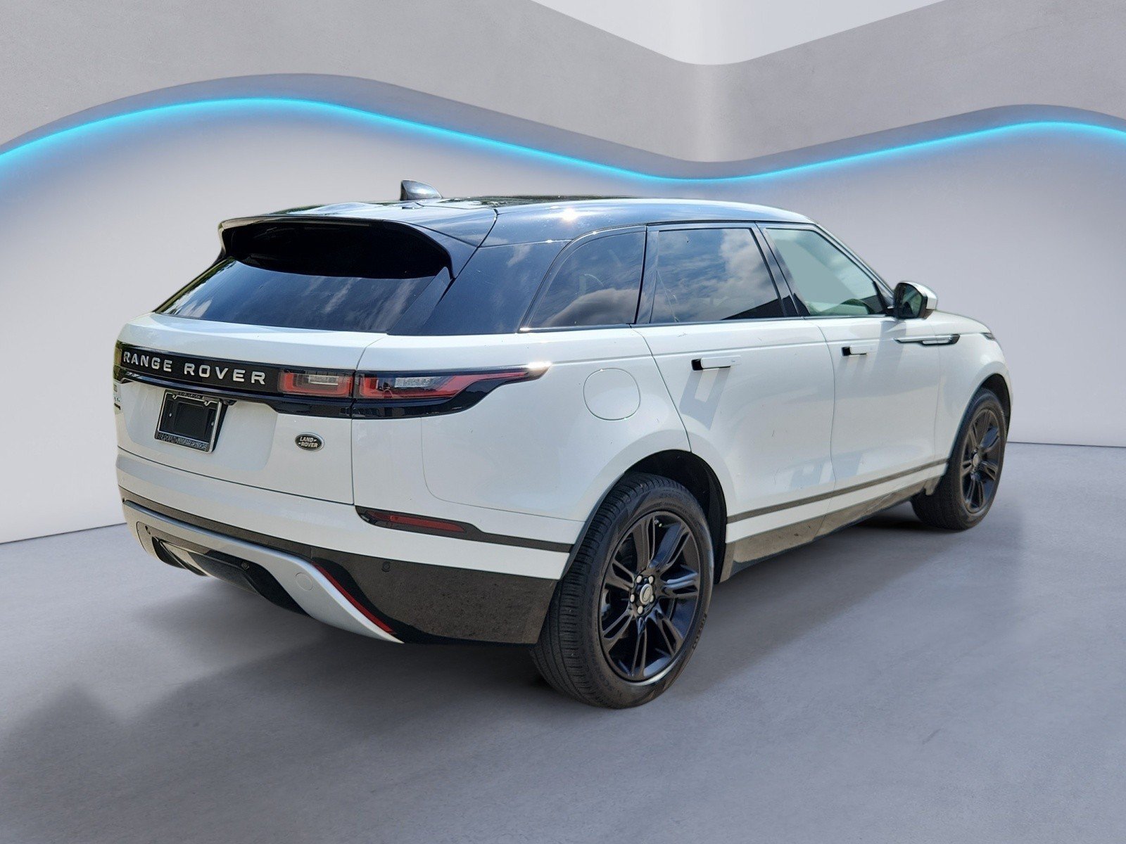 Used 2020 Land Rover Range Rover Velar S AWD/4WD image 5