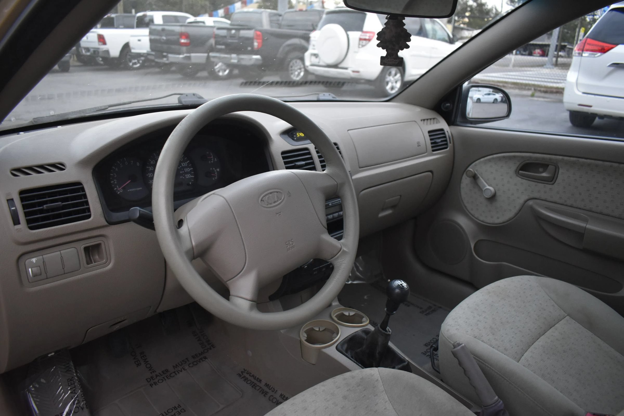 Used 2005 Kia Rio Sedan FWD image 11