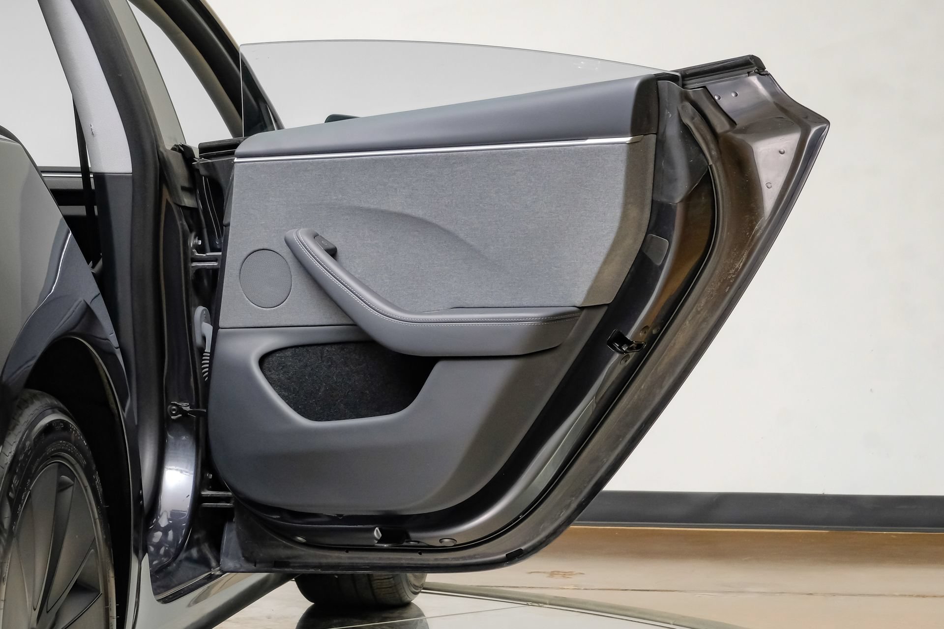 Used 2024 Tesla Model 3 Long Range RWD image 41