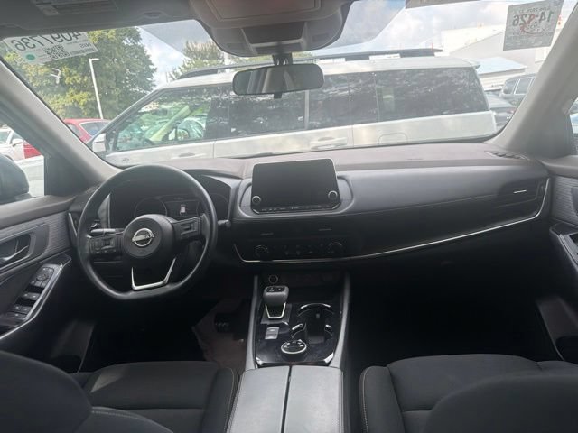 Used 2023 Nissan Rogue S AWD/4WD image 15