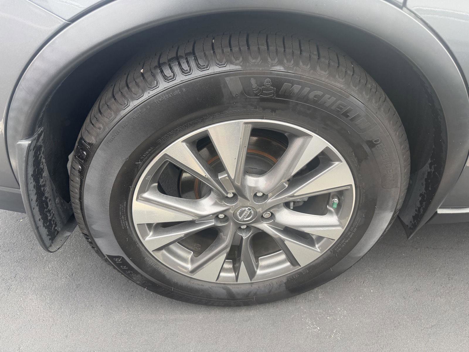 Used 2015 Nissan Murano SL w/ SL Technology Package FWD image 6