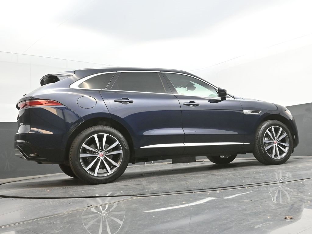 Used 2023 Jaguar F-PACE S image 36