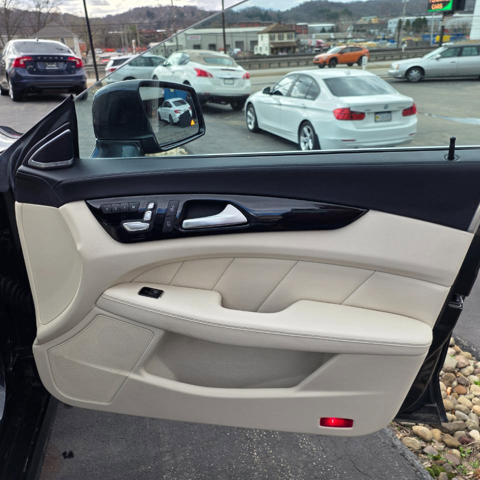 Used 2016 Mercedes-Benz CLS 400 4MATIC image 31
