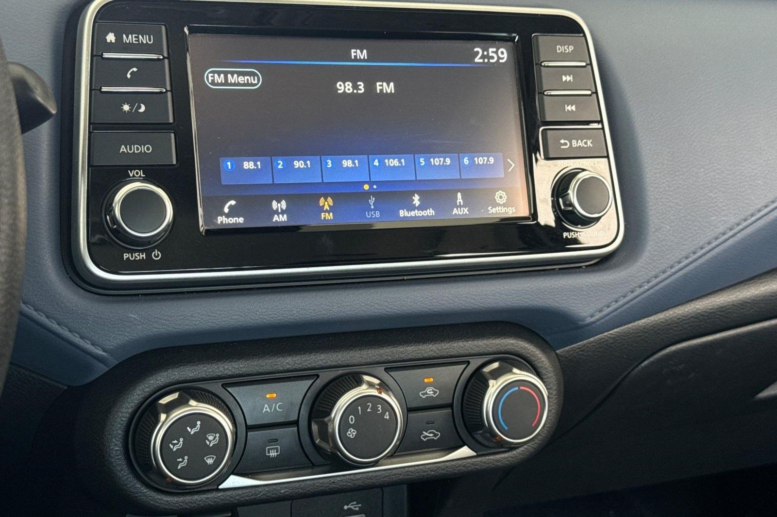 Used 2024 Nissan Versa SV FWD image 18